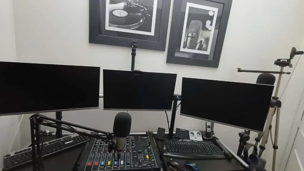 Woensdagavond zijn we weer live! 🎙️